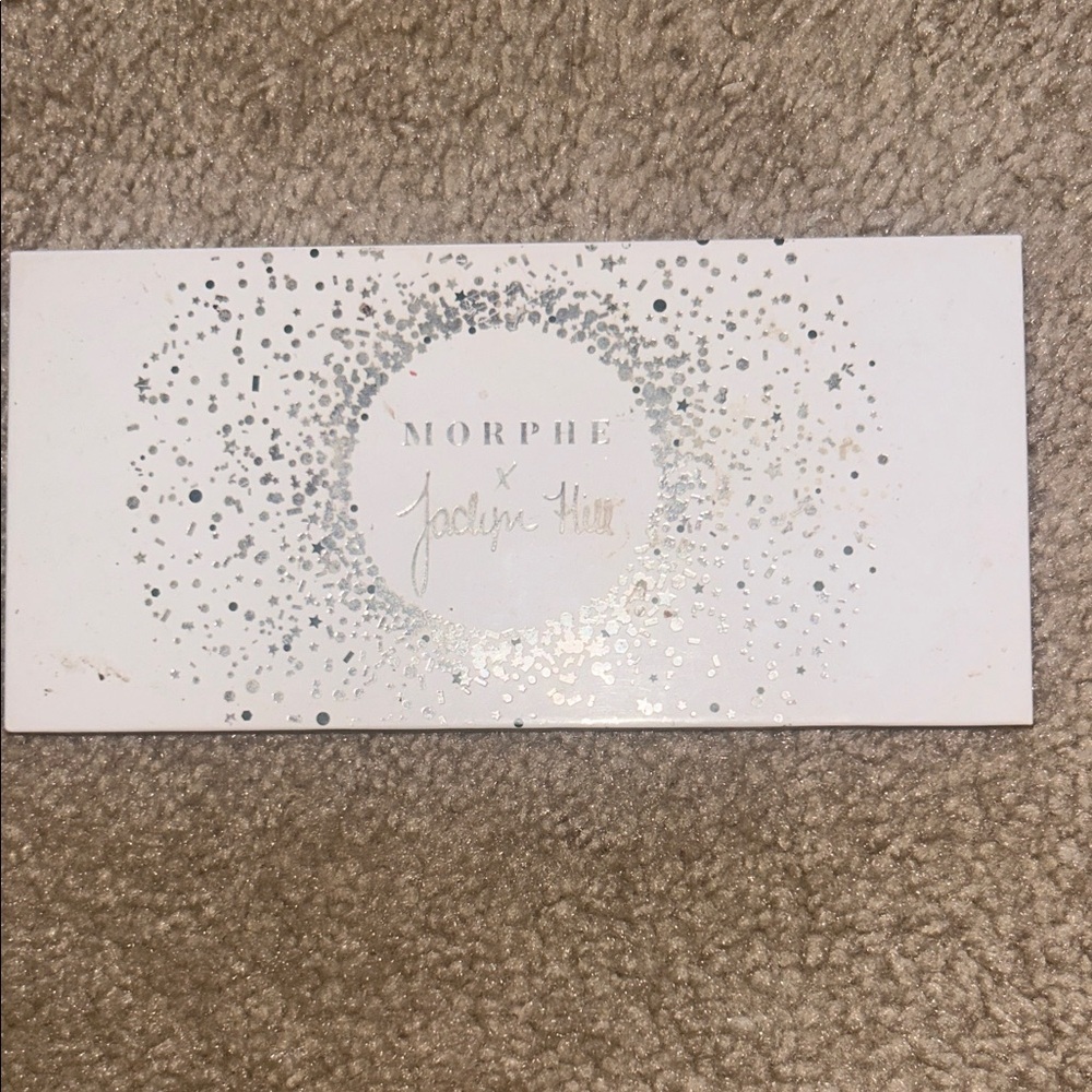 Morphe Classic White Eyeshadow Palette – Neutral & Bold Shades, Lightly Used